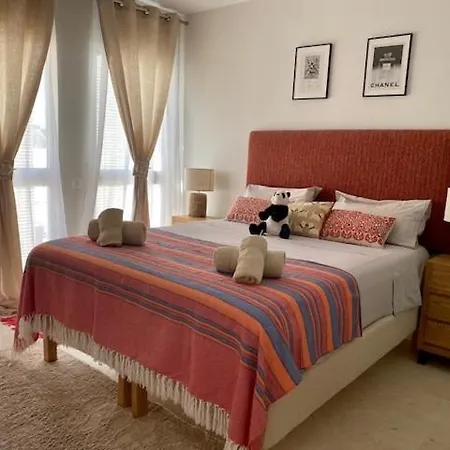 2 Bedroom Boutique Apartment 200 Mts From The Beach * Estepona
