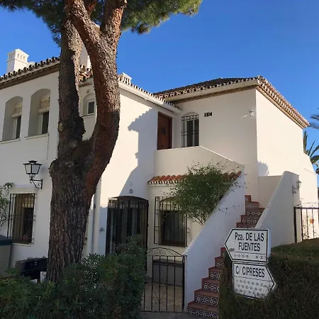 Apartment 2 Bedroom Boutique Apartment 200 Mts From The Beach