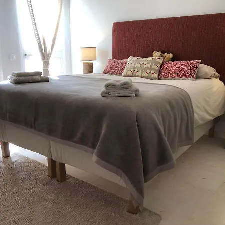 Apartment 2 Bedroom Boutique Apartment 200 Mts From The Beach *