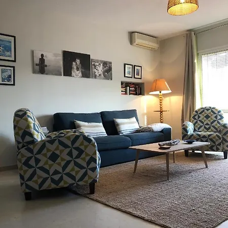 Apartment 2 Bedroom Boutique Apartment 200 Mts From The Beach